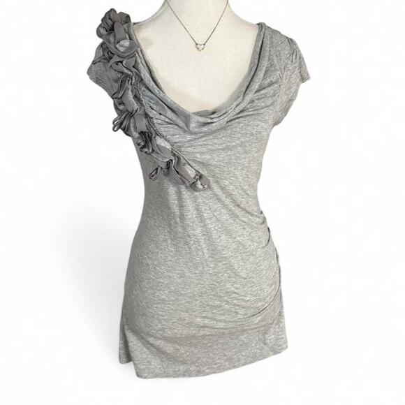 Deletta Tops - Deletta Vintage Fitting Y2K 2000z Grey Short Sleeve Going Out Top size small